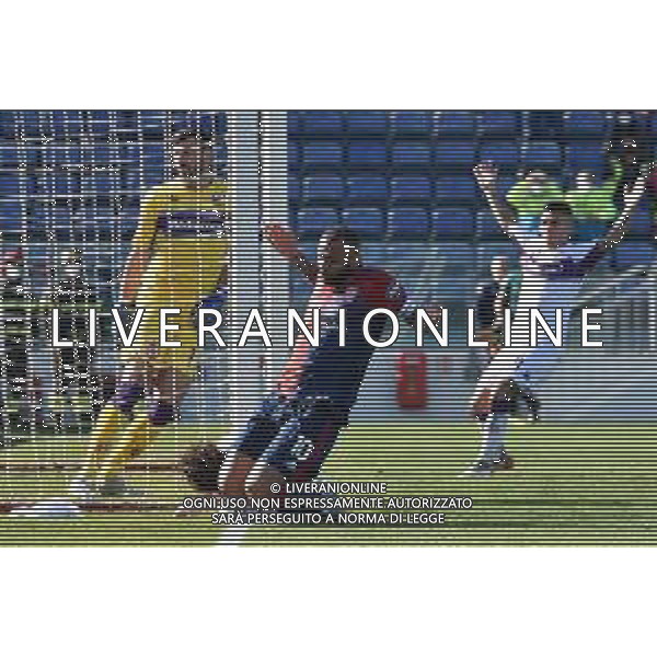 23-1-2022. Cagliari Calcio - ACF Fiorentina. 23° giornata, Serie A 2021-2022. Italia, Sardegna, Cagliari, Stadio Unipol Domus. Salvatore Moi/Aldo Liverani s.a.s. Nella foto: fallo di Alvaro Odriozola Fiorentina su Joao Pedro Cagliari ©MOI/AGENZIA ALDO LIVERANI SAS