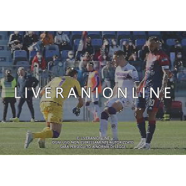 23-1-2022. Cagliari Calcio - ACF Fiorentina. 23° giornata, Serie A 2021-2022. Italia, Sardegna, Cagliari, Stadio Unipol Domus. Salvatore Moi/Aldo Liverani s.a.s. Nella foto: rigore tirato da Joao Pedro Cagliari e parato da Pietro Terracciano Fiorentina ©MOI/AGENZIA ALDO LIVERANI SAS
