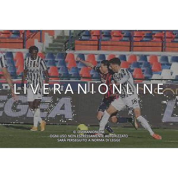 COSENZA - ASCOLI CAMPIONATO CALCIO SERIE BKT 22.01.2022 NELLA FOTO MICHELE COLLOCOLO E Frank Tsadjout ©ROSITO/AGENZIA ALDO LIVERANI SAS