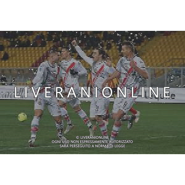 Emmanuele Mastrodonato/LMedia - US Lecce vs US Cremonese - Italian soccer Serie B match 2021/2022 January 23 2022 - Stadio Via del Mare Lecce, Italy US Lecce vs US Cremonese Photo showing: US Cremonese celebrates after scoring a goal of 1-1 @Emmanuele Mastrodonato/LiveMedia /AGENZIA ALDO LIVERANI SAS