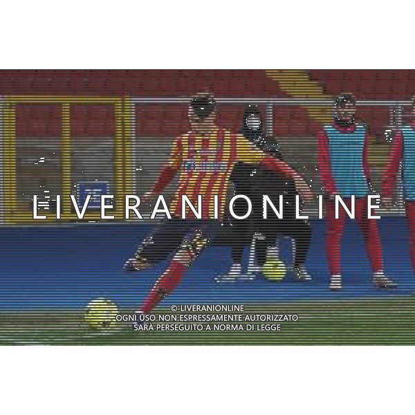 Emmanuele Mastrodonato/LMedia - US Lecce vs US Cremonese - Italian soccer Serie B match 2021/2022 January 23 2022 - Stadio Via del Mare Lecce, Italy US Lecce vs US Cremonese Photo showing: Thorir Johann Helgason (US Lecce) @Emmanuele Mastrodonato/LiveMedia /AGENZIA ALDO LIVERANI SAS