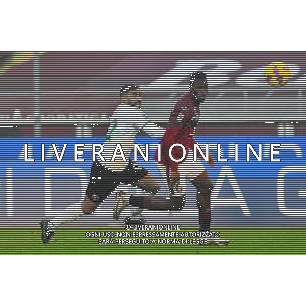 Torino 22.1.2022 Stadio Olimpico Grande Torino ©Alessandro Falzone/Agenzia Aldo Liverani Torino vs Sassuolo Serie A Tim 2021/2022 Nella foto : Wilfried Stephane Singo-Gregoire Defrel ©TVAF/AGENZIA ALDO LIVERANI SAS