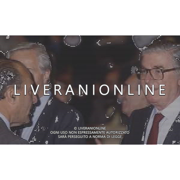 RETROSPETTIVA ANTONIO CARIGLIA POLITICO NELLA FOTO ANTONIO CARIGLIA A RIMINI AL CONGRESSO DEL PARTITO SOCIALISTA DEMOCRATICO PSDI NELL\'ANNO 1989 AG ALDO LIVERANI SAS
