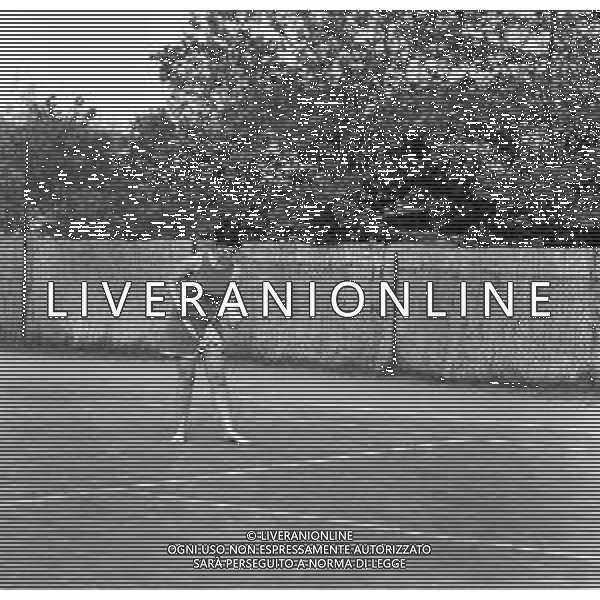 RETROSPETTIVA CLAUDIA MORI ATTRICE E CANTANTE NELLA FOTO A RIMINI NEL 1969 MENTRE GIOCA A TENNIS ©Archivio Giovanni Liverani/AGENZIA ALDO LIVERANI SAS