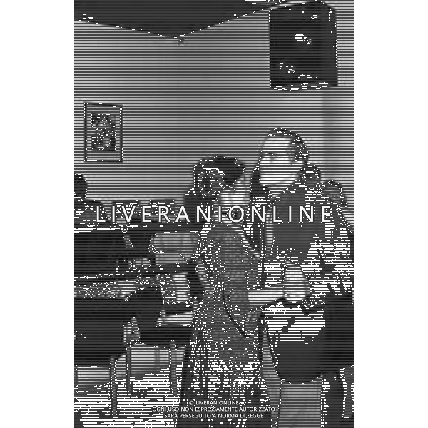 RETROSPETTIVA CLAUDIA MORI ATTRICE E CANTANTE NELLA FOTO A CAMPIONE NEL 1981 CON VITTORIO GASSMANN ©Archivio Giovanni Liverani/AGENZIA ALDO LIVERANI SAS