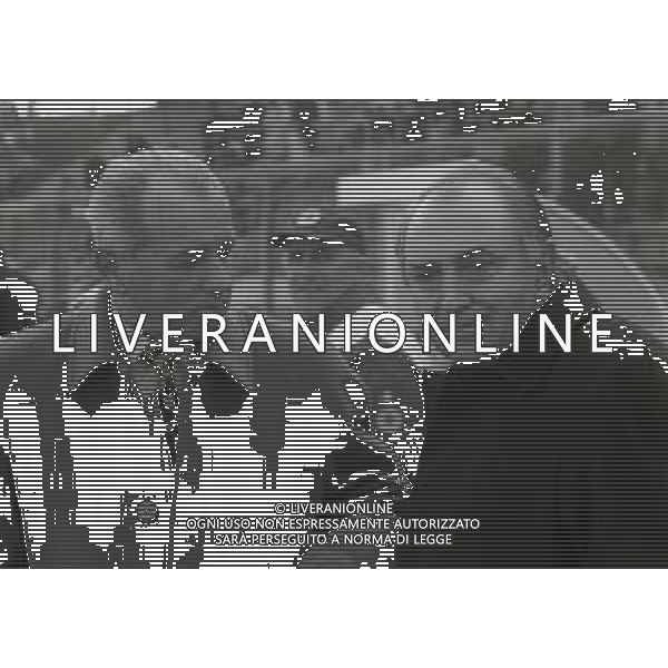 RETROSPETTIVA CORRADO FERLAINO PRESIDENTE NAPOLI CALCIO NELLA FOTO CORRADO FERLAINO PRESIDENTE NAPOLI CALCIO CON L\'ALLENATORE VUJADIN BOSKOV NELL\'ANNO 1995-1996 AG ALDO LIVERANI SAS