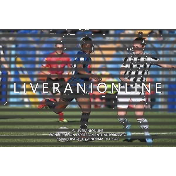 © TVRG Ajara Nchout (Inter) e Valentina Cernoia (Juventus) Inter Milano Women vs Juventus Women Coppa Italia femminile - quarti di finale gara di andata Lecco 30-01-2022 Stadio Mario Rigamonti foto Roberto Garavaglia/ag. Aldo Liverani sas