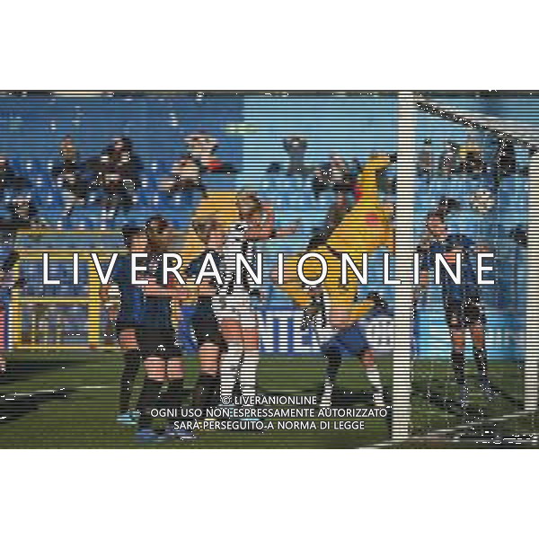 © TVRG il tiro di Lisa Boattin (Juventus) termina in rete direttamente da calcio d\'angolo per il gol dell\'1 a 1 Inter Milano Women vs Juventus Women Coppa Italia femminile - quarti di finale gara di andata Lecco 30-01-2022 Stadio Mario Rigamonti foto Roberto Garavaglia/ag. Aldo Liverani sas