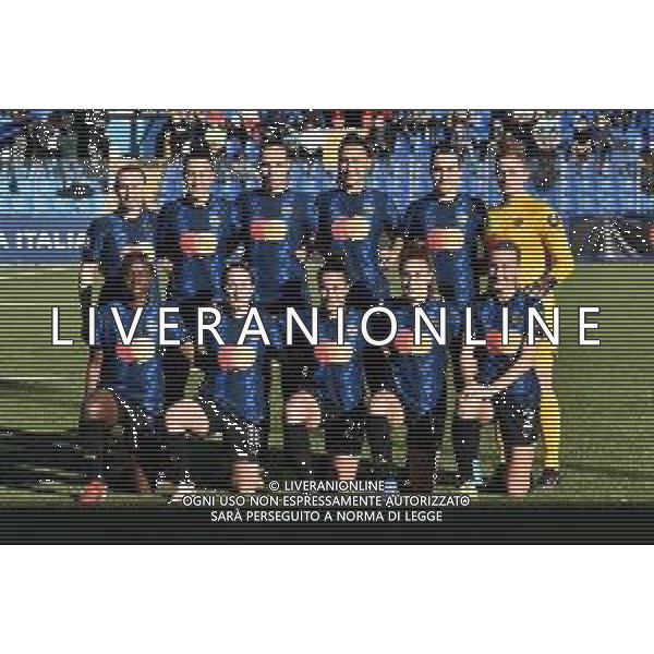 © TVRG la formazione dell\'Inter, in piedi da SX Henrietta Csiszar, Martina Brustia, Anna Bjork Kristjansdottir, Kathellen Sousa, Marta Pandini e Astrid Gilardi; in basso da SX Ajara Nchout, Tatiana Bonetti, Flaminia Simonetti, Beatrice Merlo e Anja Sonstevold Inter Milano Women vs Juventus Women Coppa Italia femminile - quarti di finale gara di andata Lecco 30-01-2022 Stadio Mario Rigamonti foto Roberto Garavaglia/ag. Aldo Liverani sas