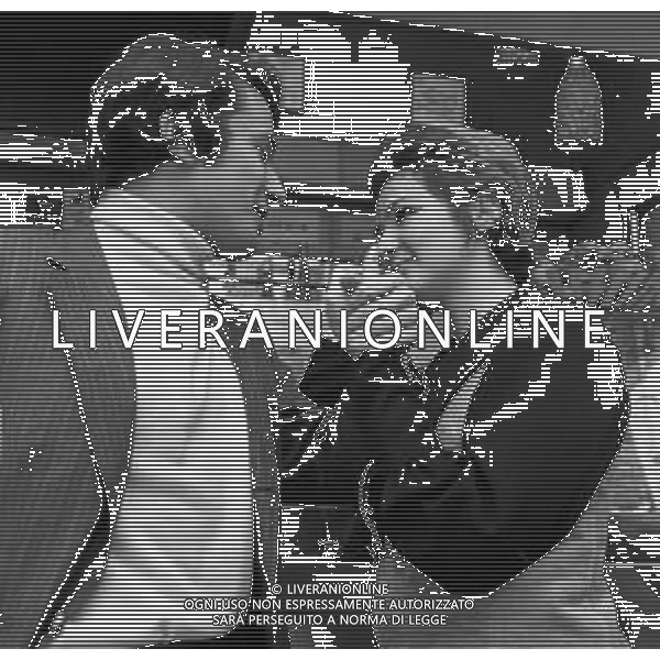 RETROSPETTIVA LORETTA GOGGI ATTRICE E CANTANTE NELLA FOTO CON ALDO REGGIANI A ROMA NELL\'OTTOBRE 1969 ©archivio Giovanni Liverani/AGENZIA ALDO LIVERANI SAS