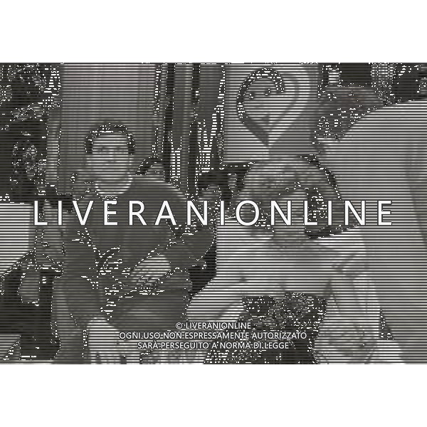 RETROSPETTIVA LAURA ANTONELLI ATTRICE NELLA FOTO LAURA ANTONELLI NELLA TRASMISSIONE TELEVISIVA “TEST“ CONDOTTA DA EMILIO FEDE ANNO 1984 AG ALDO LIVERANI SAS 