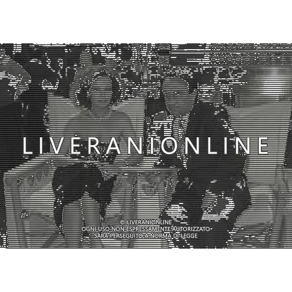 RETROSPETTIVA LAURA ANTONELLI ATTRICE NELLA FOTO LAURA ANTONELLI NELLA TRASMISSIONE TELEVISIVA “TEST“ CONDOTTA DA EMILIO FEDE ANNO 1984 AG ALDO LIVERANI SAS 