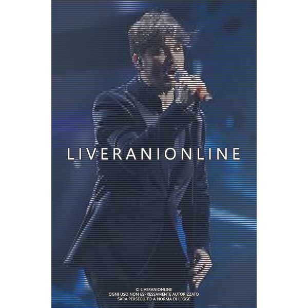Fabrizio Moro 72mo Festival della Canzone Italiana Sanremo 2022 - Seconda Serata Teatro Ariston - Sanremo (IM) 02-02-2022 foto Roberto Garavaglia/ag. Aldo Liverani sas /AGENZIA ALDO LIVERANI SAS