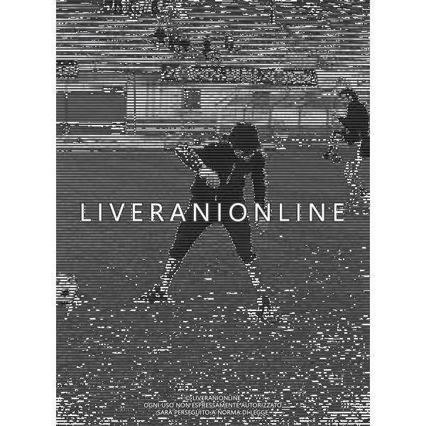 1978-1979 VICENZA ALLENAMENTO VICENZA CALCIO NELLA FOTO PAOLO ROSSI IN ALLENAMENTO ALLO STADIO MENTI COL VICENZA CALCIO AG ALDO LIVERANI SAS