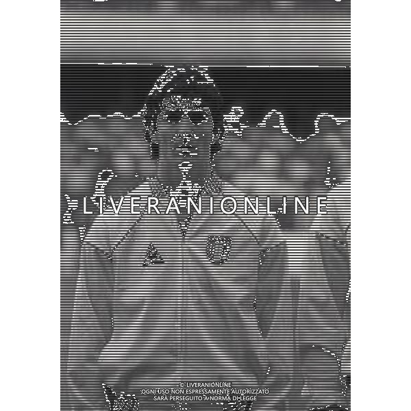 RETROSPETTIVA PAOLO ROSSI CALCIATORE NELLA FOTO PAOLO ROSSI CON LA MAGLIA DELLA NAZIONALE ITALIANA NELL\'ANNO 1982 AG ALDO LIVERANI SAS