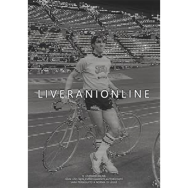 RETROSPETTIVA PAOLO ROSSI CALCIATORE NELLA FOTO PAOLO ROSSI NELLA MANIFESTAZIONE SPORTIVA “SPORT STARS“ A MILANO NELL\'ANNO 1979 AG ALDO LIVERANI SAS 