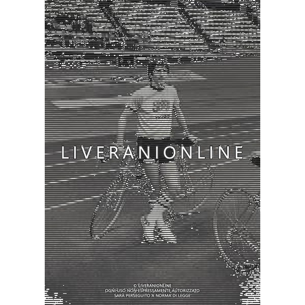 RETROSPETTIVA PAOLO ROSSI CALCIATORE NELLA FOTO PAOLO ROSSI NELLA MANIFESTAZIONE SPORTIVA “SPORT STARS“ A MILANO NELL\'ANNO 1979 AG ALDO LIVERANI SAS 