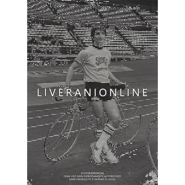 RETROSPETTIVA PAOLO ROSSI CALCIATORE NELLA FOTO PAOLO ROSSI NELLA MANIFESTAZIONE SPORTIVA “SPORT STARS“ A MILANO NELL\'ANNO 1979 AG ALDO LIVERANI SAS 