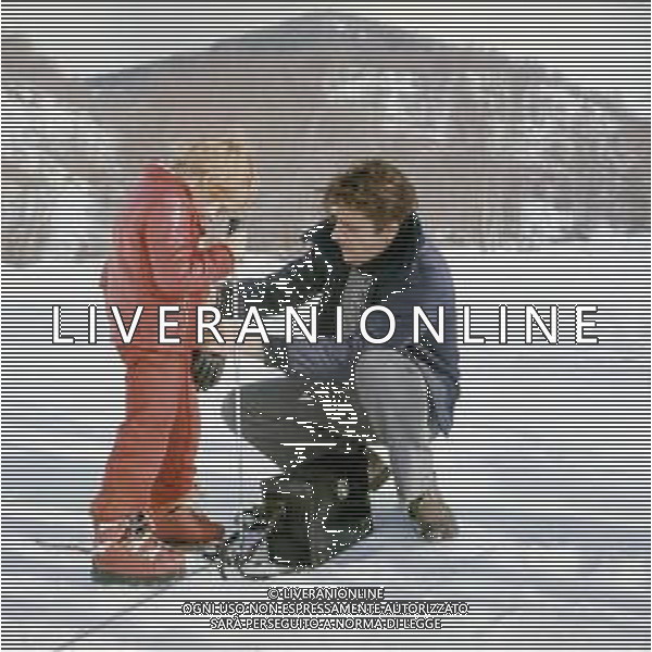 RETROSPETTIVA GIANCARLO GIANNINI ATTORE NELLA FOTO GIANCARLO GIANNINI CON LA MOGLIE LIVIA GIAMPALMO E FIGLIO SULLA NEVE AG ALDO LIVERANI SAS  