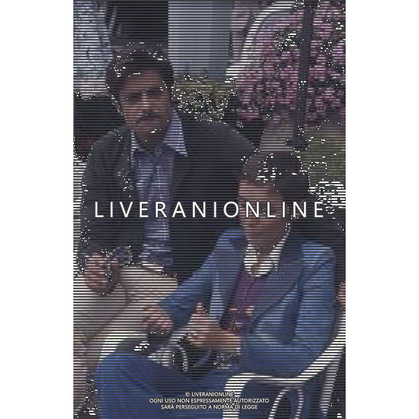 RETROSPETTIVA GIANCARLO GIANNINI ATTORE NELLA FOTO GIANCARLO GIANNINI CON LA MOGLIE LIVIA GIAMPALMO A CANNES NELL\'ANNO 1973 AG ALDO LIVERANI SAS 