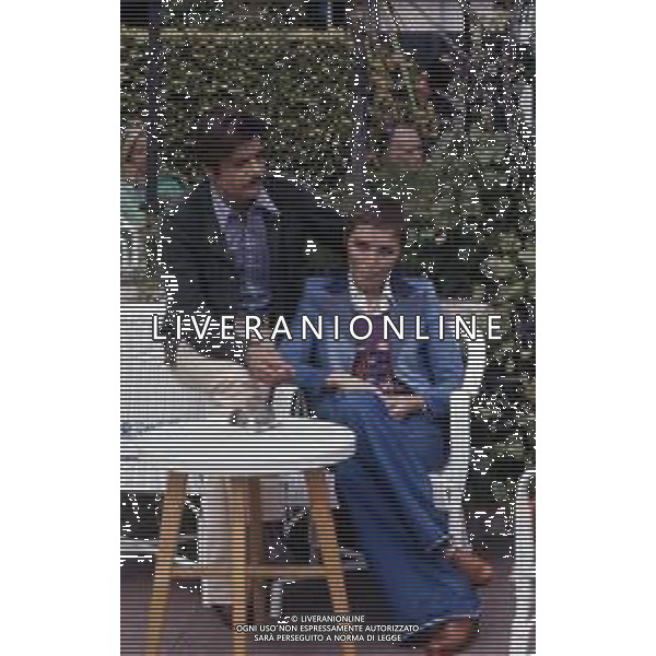 RETROSPETTIVA GIANCARLO GIANNINI ATTORE NELLA FOTO GIANCARLO GIANNINI CON LA MOGLIE LIVIA GIAMPALMO A CANNES NELL\'ANNO 1973 AG ALDO LIVERANI SAS 