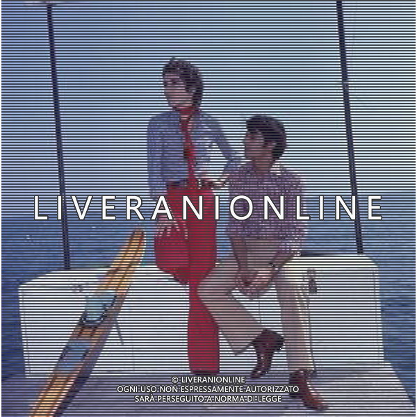 RETROSPETTIVA GIANCARLO GIANNINI ATTORE NELLA FOTO GIANCARLO GIANNINI CON LA MOGLIE LIVIA GIAMPALMO A CANNES NELL\'ANNO 1973 AG ALDO LIVERANI SAS 