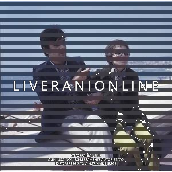 RETROSPETTIVA GIANCARLO GIANNINI ATTORE NELLA FOTO GIANCARLO GIANNINI CON LA MOGLIE LIVIA GIAMPALMO A CANNES NELL\'ANNO 1973 AG ALDO LIVERANI SAS 