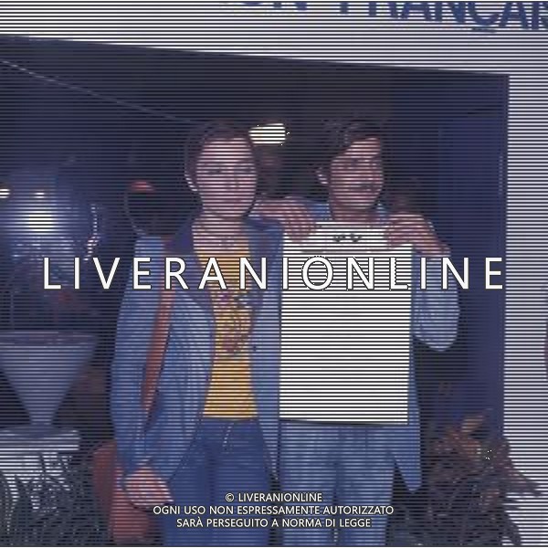 RETROSPETTIVA GIANCARLO GIANNINI ATTORE NELLA FOTO GIANCARLO GIANNINI CON LA MOGLIE LIVIA GIAMPALMO A CANNES NELL\'ANNO 1973 AG ALDO LIVERANI SAS 