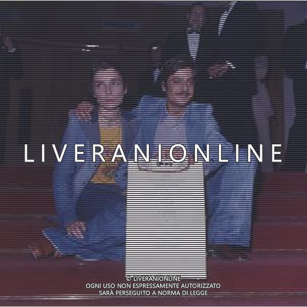 RETROSPETTIVA GIANCARLO GIANNINI ATTORE NELLA FOTO GIANCARLO GIANNINI CON LA MOGLIE LIVIA GIAMPALMO A CANNES NELL\'ANNO 1973 AG ALDO LIVERANI SAS 