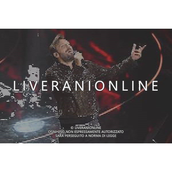 Cesare Cremonini 72mo Festival della Canzone Italiana Sanremo 2022 - Terza Serata Teatro Ariston - Sanremo (IM) 03-02-2022 foto Roberto Garavaglia/ag. Aldo Liverani sas / AGENZIA ALDO LIVERANI SAS