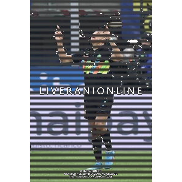 Alexis Sanchez (Inter) esulta dopo il gol del 2 a 0 Inter vs Roma Coppa Italia Frecciarossa - quarti di finale Milano 08-02-2022 Stadio Giuseppe Meazza - San Siro foto Roberto Garavaglia/ag. Aldo Liverani sas /AGENZIA ALDO LIVERANI SAS