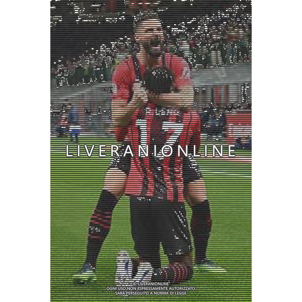 esultanza Milan dopo il gol dell\'1 a 0 Rafael Leao con olivier Giroud Milan vs Lazio Coppa Italia Frecciarossa - quarti di finale Milano 09-02-2022 Stadio Giuseppe Meazza - San Siro foto Roberto Garavaglia/ag. Aldo Liverani sas /AGENZIA ALDO LIVERANI SAS