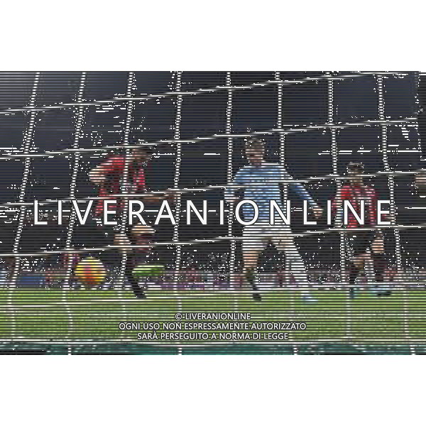 Olivier Giroud (Milan) segna il gol del 2 a 0 Milan vs Lazio Coppa Italia Frecciarossa - quarti di finale Milano 09-02-2022 Stadio Giuseppe Meazza - San Siro foto Roberto Garavaglia/ag. Aldo Liverani sas /AGENZIA ALDO LIVERANI SAS