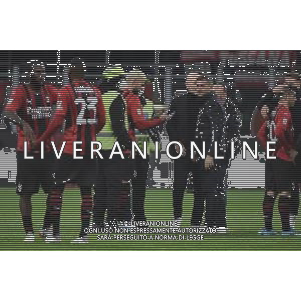 invasore di campo a fine gara fa una foto con Theo Hernandez Milan vs Lazio Coppa Italia Frecciarossa - quarti di finale Milano 09-02-2022 Stadio Giuseppe Meazza - San Siro foto Roberto Garavaglia/ag. Aldo Liverani sas /AGENZIA ALDO LIVERANI SAS