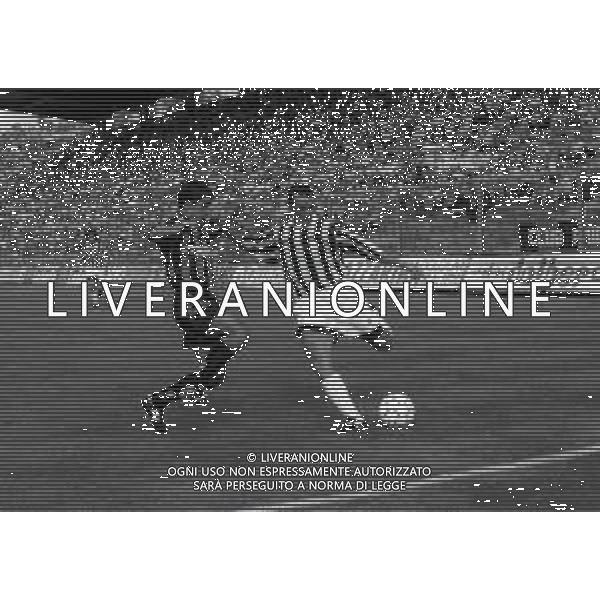 11-09-1994 BERGAMO CAMPIONATO DI CALCIO SEIE B ATALANTA -ASCOLI 1-0 NELLA FOTO CARMELO MACUSO E WALTER BONACINA AG ALDO LIVERANI SAS