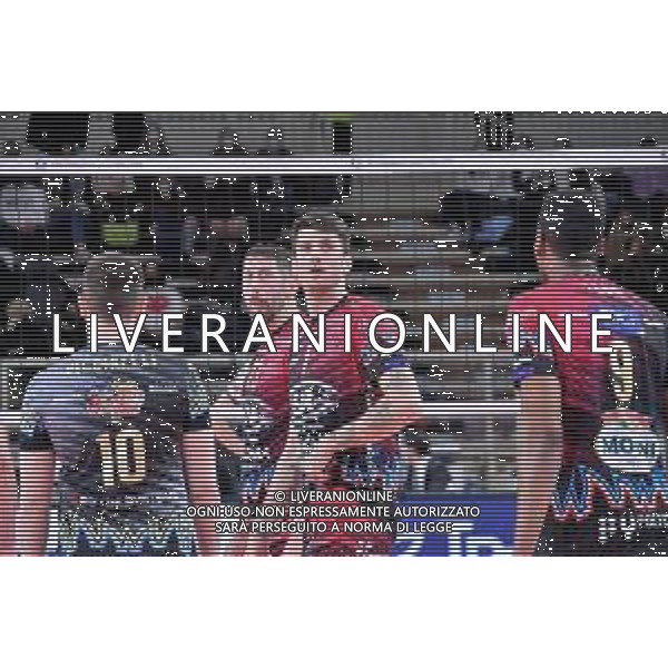 Lorena Bonapace/LMedia - Itas Trentino vs Sir Sicoma Monini Perugia - CEV Champions League volleyball match 2021/2022 February 10 2022 - BLM Group Arena Trento, Italy Itas Trentino vs Sir Sicoma Monini Perugia Photo showing: Matthew Anderson Stefano Mengozzi @Lorena Bonapace/LiveMedia /AGENZIA ALDO LIVERANI SAS