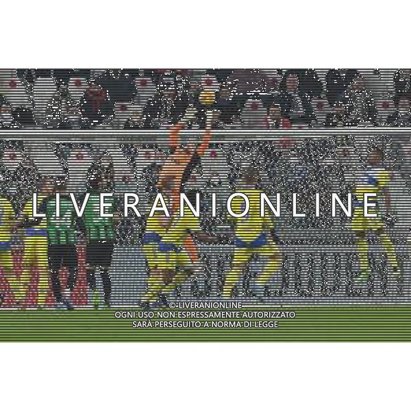 Torino 10.02.2022 Stadio Allianz Stadium ©Alessandro Falzone/Agenzia Aldo Liverani Juventus vs Sassuolo Coppa Italia Frecciarossa 2021/2022 Nella foto : MATTIA PERIN PARATA ©FALZONE/AGENZIA ALDO LIVERANI SAS