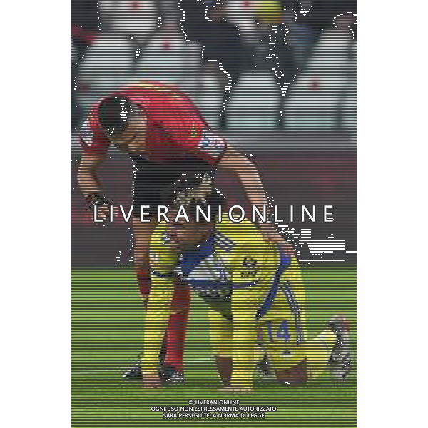 Torino 10.02.2022 Stadio Allianz Stadium ©Alessandro Falzone/Agenzia Aldo Liverani Juventus vs Sassuolo Coppa Italia Frecciarossa 2021/2022 Nella foto : ARBITRO LIVIO MARINELLI-MCKENNIE WESTON ©FALZONE/AGENZIA ALDO LIVERANI SAS