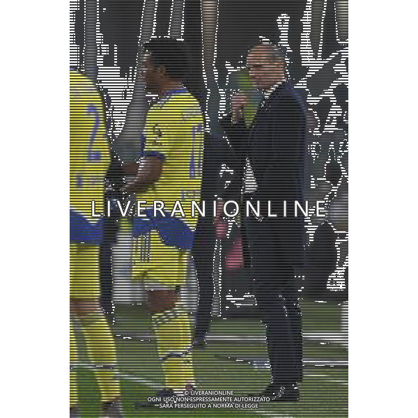 Torino 10.02.2022 Stadio Allianz Stadium ©Alessandro Falzone/Agenzia Aldo Liverani Juventus vs Sassuolo Coppa Italia Frecciarossa 2021/2022 Nella foto : massimiliano allegri - JUAN CUADRADO ©FALZONE/AGENZIA ALDO LIVERANI SAS