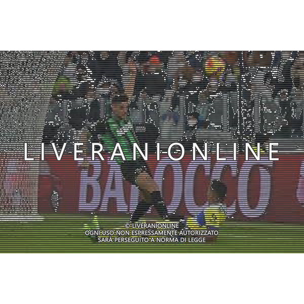 Torino 10.02.2022 Stadio Allianz Stadium ©Alessandro Falzone/Agenzia Aldo Liverani Juventus vs Sassuolo Coppa Italia Frecciarossa 2021/2022 Nella foto : Gianluca Scamacca-Alex Sandro