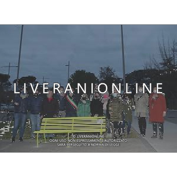 IMOLA 11 02 2022 UNA PANCHINA DI COLORE GIALLO DEDICATA A GIULIO REGENI NELLA FOTO SINDACO MARCO PANIERI ROBERTO VISANI GABRIO SALLIERI ANPI CONSIGLIERI COMUNALI E VARIE ASSOCIAZIONI ©SANNA/AGENZIA ALDO LIVERANI SAS ￼￼￼￼￼￼￼