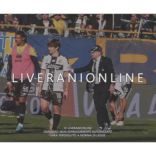 PARMA - PORDENONE CAMPIONATO CALCIO SERIE BKT 12.02.2022 NELLA FOTO ESULTANZA DEI GIOCATORI DEL PARMA A FINE GARA SOTTO LA CURVA DEI TIFOSI - GIUSEPPE IACHINI ©SANTANDREA/AGENZIA ALDO LIVERANI SAS