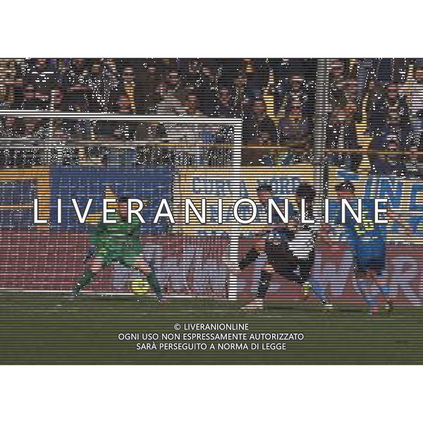 PARMA - PORDENONE CAMPIONATO CALCIO SERIE BKT 12.02.2022 NELLA FOTO IL GOL DI FRANCO VAZQUEZ ©SANTANDREA/AGENZIA ALDO LIVERANI SAS
