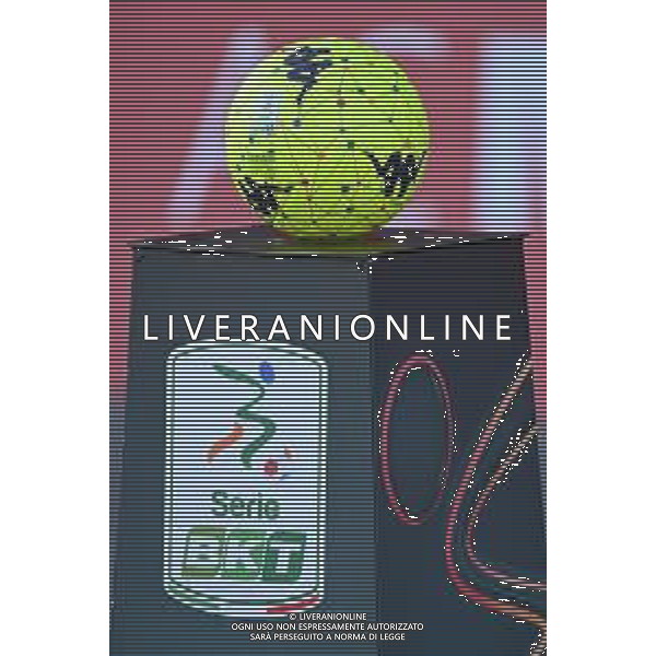 ¬© TVRG il pallone delle gare della Serie BKT Monza vs Spal Campionato Serie BKT - 22a giornata Monza 12-02-2022 U-Power Stadium foto Roberto Garavaglia/ag. Aldo Liverani sas /AGENZIA ALDO LIVERANI SAS