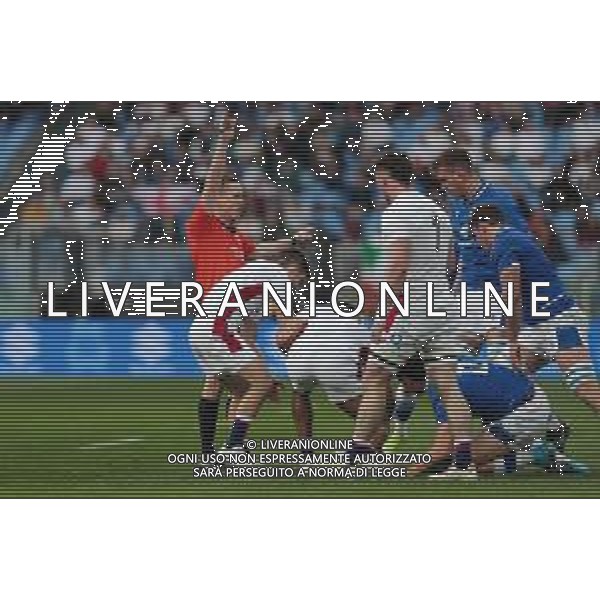 Luigi Mariani/LMedia - 2022 Six Nations - Italy vs England - Rugby Six Nations match February 13 2022 - Olimpico stadium Rome, Italy 2022 Six Nations - Italy vs England Photo showing: referee match @Luigi Mariani/LiveMedia /AGENZIA ALDO LIVERANI SAS