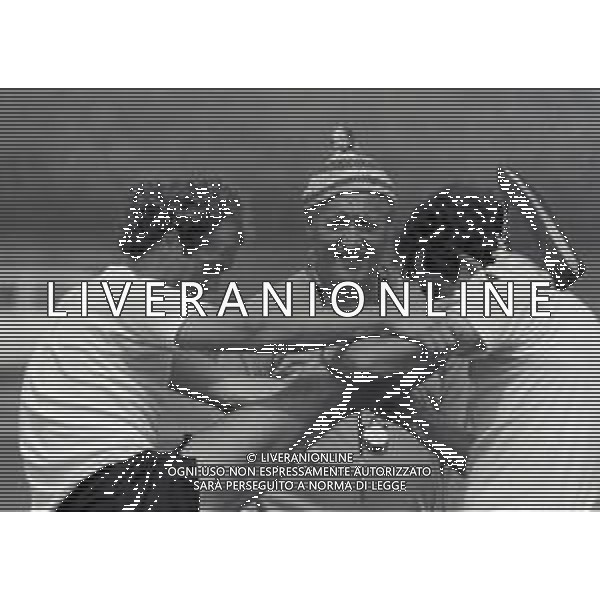 1983 ALLENAMENTO ROMA CALCIO RITIRO ESTIVO NELLA FOTO DOTTOR ERNESTO ALICICCO -NILS LIEDHOM E IL PREPARATORE ATLETICO GAETANO COLUCCI AG ALDO LIVERANI SAS 