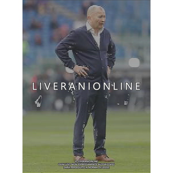 Luigi Mariani/LMedia - 2022 Six Nations - Italy vs England - Rugby Six Nations match February 13 2022 - Olimpico stadium Rome, Italy 2022 Six Nations - Italy vs England Photo showing: head coach Eddie Jones (England) @Luigi Mariani/LiveMedia /AGENZIA ALDO LIVERANI SAS