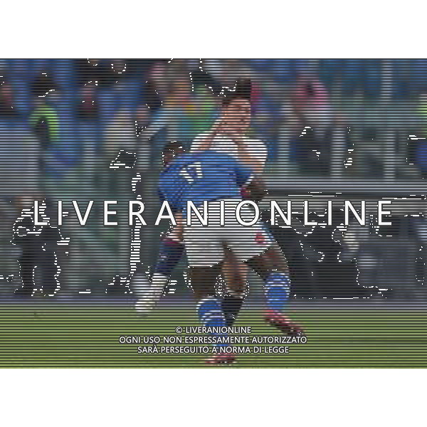 Luigi Mariani/LMedia - 2022 Six Nations - Italy vs England - Rugby Six Nations match February 13 2022 - Olimpico stadium Rome, Italy 2022 Six Nations - Italy vs England Photo showing: Marcus Smith (England) @Luigi Mariani/LiveMedia /AGENZIA ALDO LIVERANI SAS