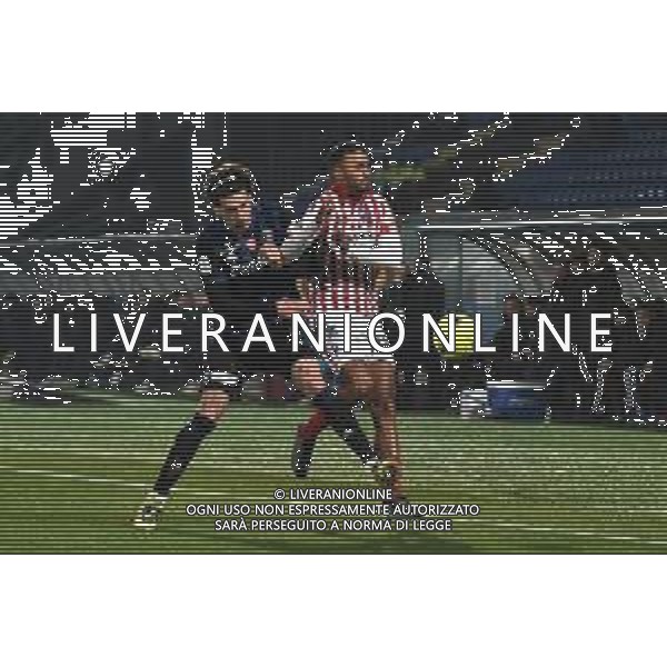 Gabriele Masotti/LMedia - AC Pisa vs LR Vicenza - Italian soccer Serie B match 2021/2022 February 15 2022 - Arena Garibaldi Pisa, Italy AC Pisa vs LR Vicenza Photo showing: Tackle by Maxime Leverbe (Pisa) and Alessio Sergio Da Cruz (Vicenza) @Gabriele Masotti/LiveMedia /AGENZIA ALDO LIVERANI SAS