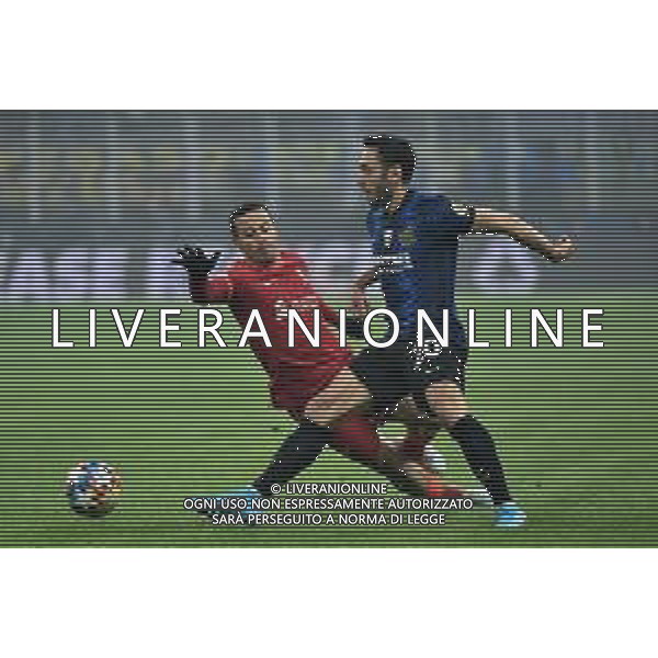 Hakan Calhanoglu (Inter) e Thiago Alcantara (Liverpool) Inter vs Liverpool UEFA Champions League ottavi di finale - gara di andata Milano 16-02-2022 Stadio Giuseppe Meazza - San Siro foto Roberto Garavaglia/ag. Aldo Liverani sas /AGENZIA ALDO LIVERANI SAS